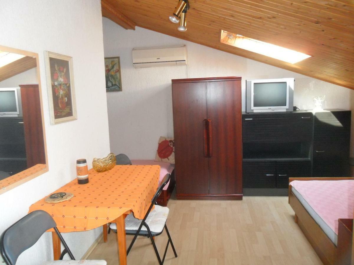 Apartments Simpa Нівице Екстер'єр фото